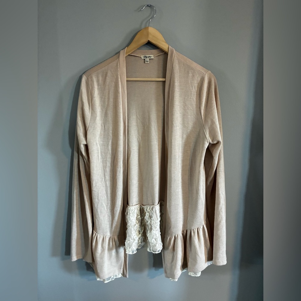 Lily Star Peplum Style Tan and Lace Lightweight Sweater Size Large